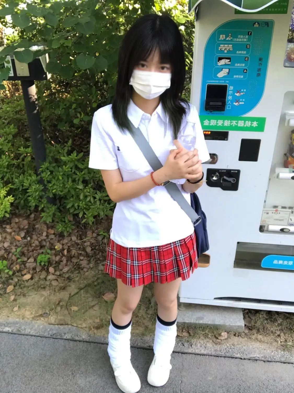 Sfda1d159b7694b419c101108542b93e00