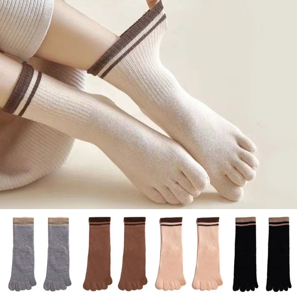 

1Pairs Cotton Five Finger Socks Men Thin Summer Gym Sport Crew Socks with Separate Fingers Non-slip Cotton Toe Socks Midi Tube