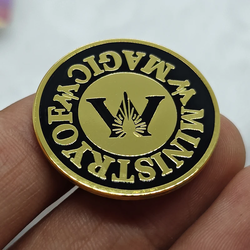 Emblema del Ministerio de Magia, broche del Mundo Mágico, insignia del accidente mágico, Pin esmaltado del Ministerio Británico, joyería del Mundo Mágico