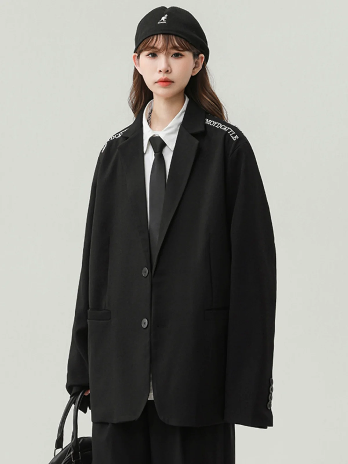 

Trendy Casual Men's Suit Jaet Autumn High-End Feeling Haome DK orm Formal Small Suit Loose Fit Long Sve Button Decor