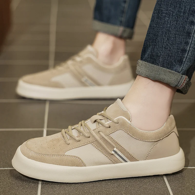 أحذية رجالية كاجوال على الطراز الكوري أحذية قماشية عصرية قابلة للتنفس ومريحة أحذية لوحية ناعمة مجموعة الخريف الجديدة 39-44