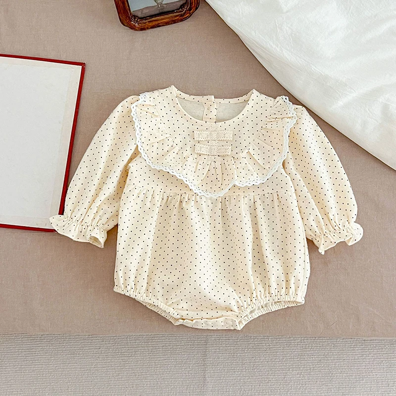 جديد ربيع 2026 ملابس داخلية للفتيات حديثي الولادة بأكمام طويلة من القطن للأطفال الرضع بدلة بنقاط صغيرة 0-24 متر ملابس أطفال حلوة