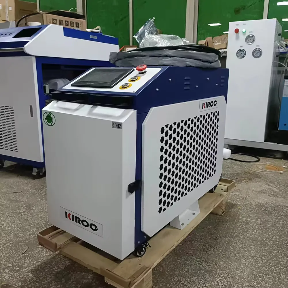 Kualitas Tinggi Genggam 3Kw 4 In 1 Lazer Welder Laser Welding Hine Dengan CE