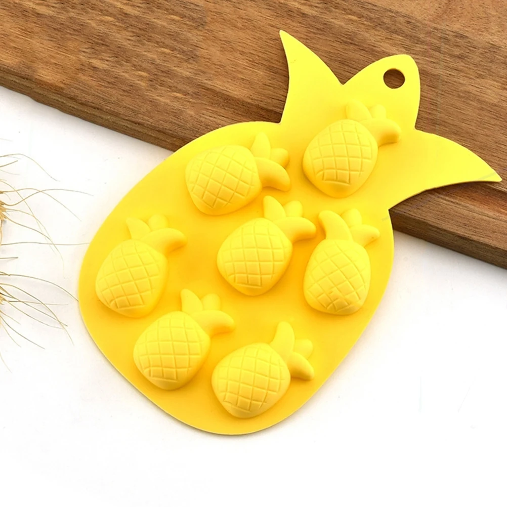 

4 Pcs Silicone Ice Making Molds Adorable DIY Baking Supplies Pineapple Shaped Chocolate Molds Safe Non Toxic