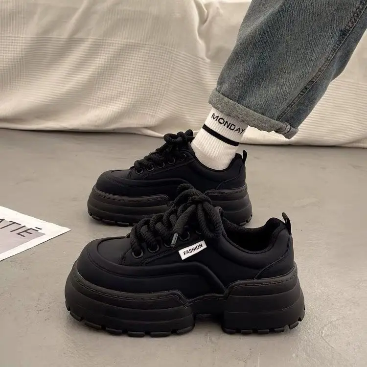 High end thick soled white shoes for women's spring versatile board shoes 2025 new height increasing casual sports dad shoes