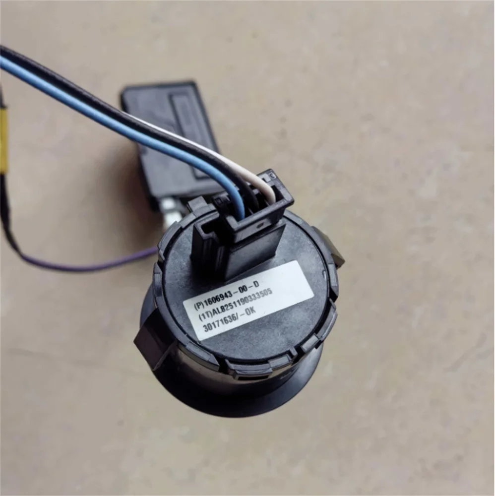 

Suitable for Tesla Model 3/Model Y Tailgate Switch Button 1606943-00-D