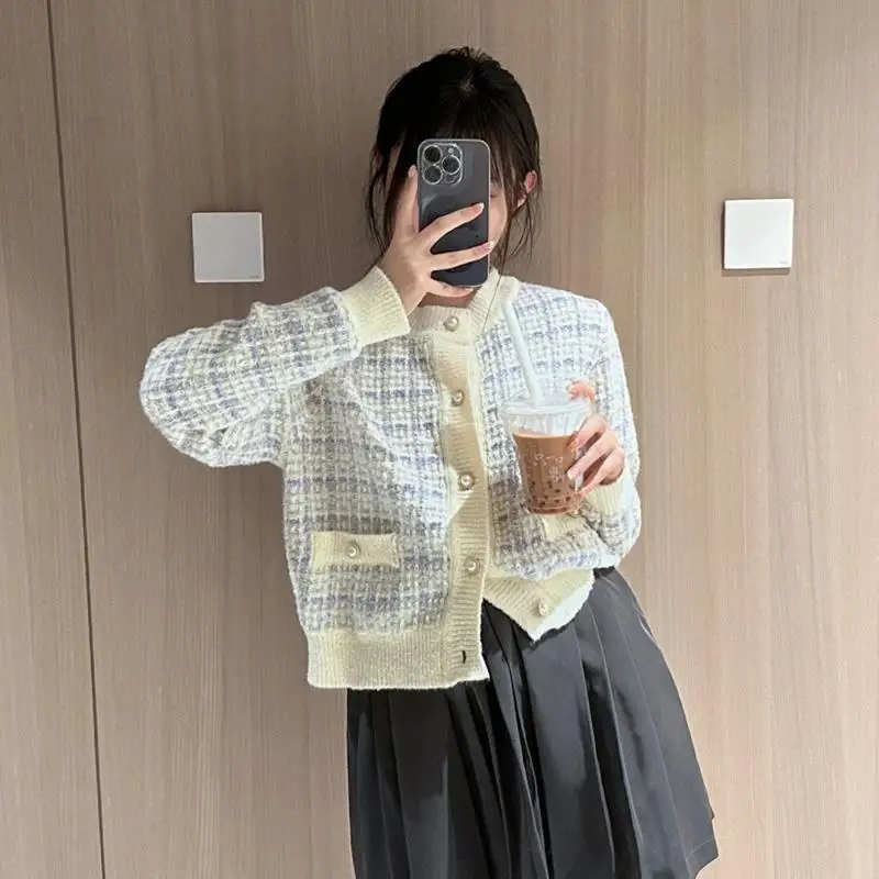 Xiaoxiang Style Knitted Cardigan Jacket Women's Inner Layer Short Sweater Design Niche Unique and Chic Top