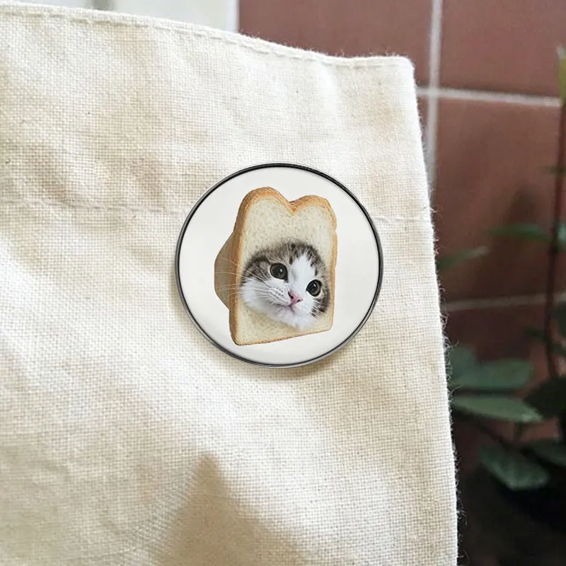 Funny Cat Face Inside Toast Bread UV Printing Pin Whimsical Food Pet Fusion Brooch Humor Lapel Badge Jewelry Gift For Friends