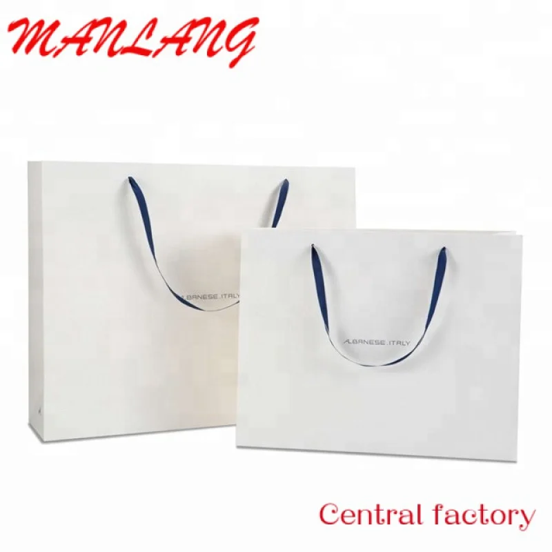 Custom  paper bags with your own logo custom paper gift bag