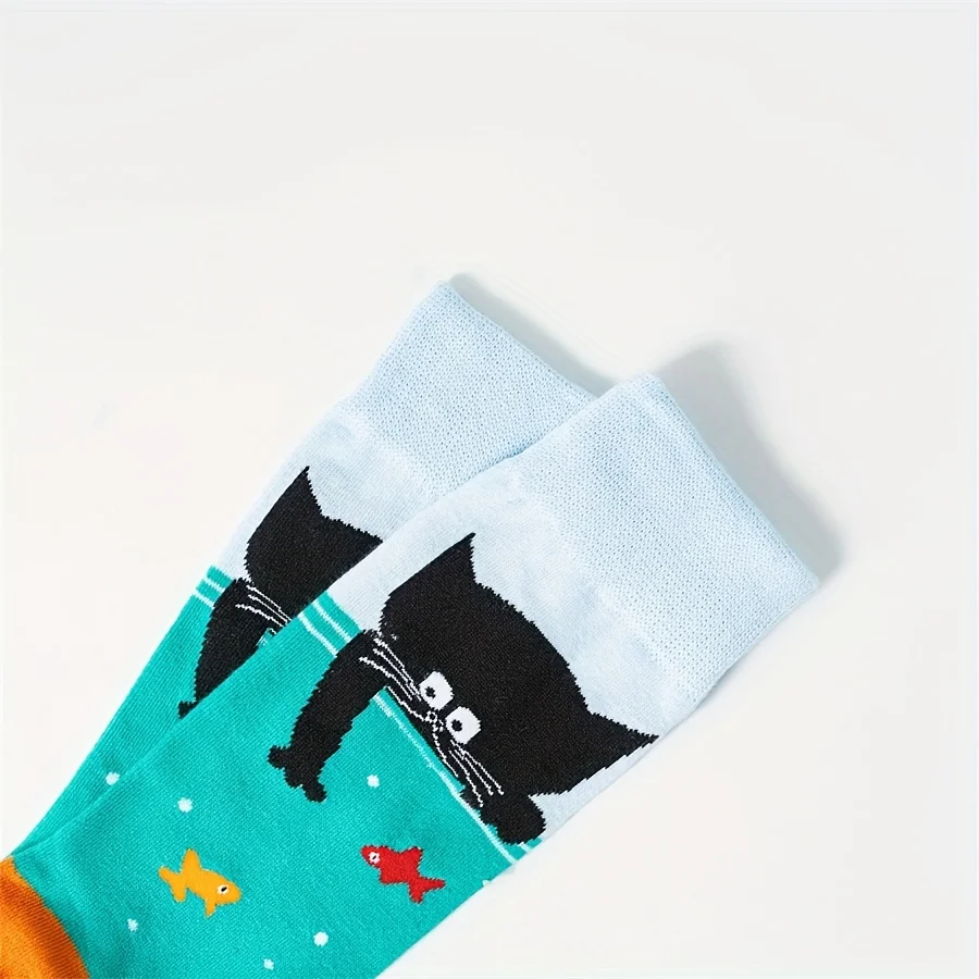 1 pair of new autumn and winter black cat catching fish pattern men\'s couple middle tube socks