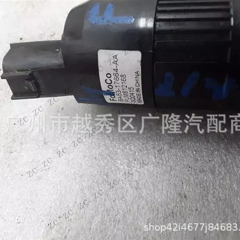 HJ+ is suitable for Ford Transit windshield washer pump, part number BA53-17664-AA, 8G1Z-17664-A