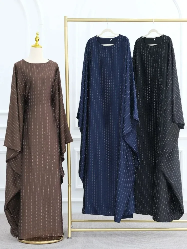 

New Dubai Batwing Sleeve Maxi Abayas Muslim Gold Stamping Abayas Dresses For Women Gala 2025