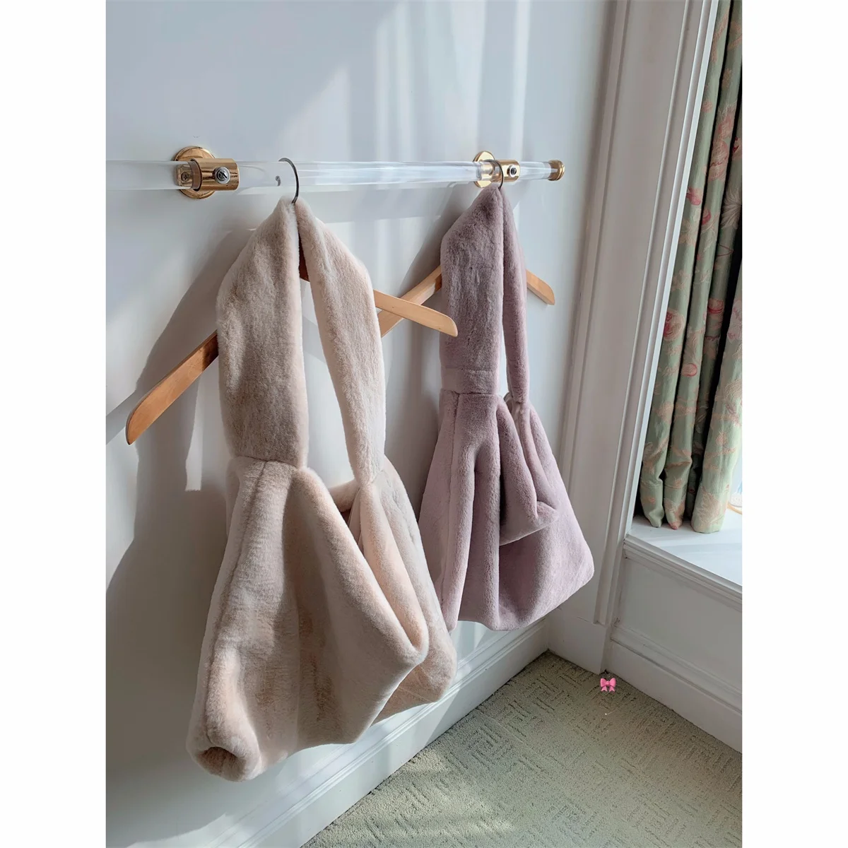 Eco-Friendly Mink Fur oulder Bag Women's Handbag Winter Thiened Casual Sle Long Sve Loose Fit Faionable Ladies Purse