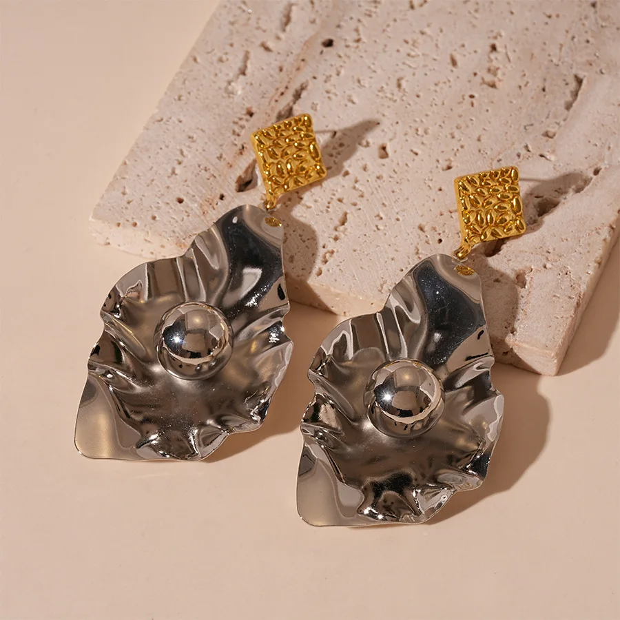 Exaggerated contrasting colors, irregular geometric silver needle earrings, personalized niche temperament, high-end women