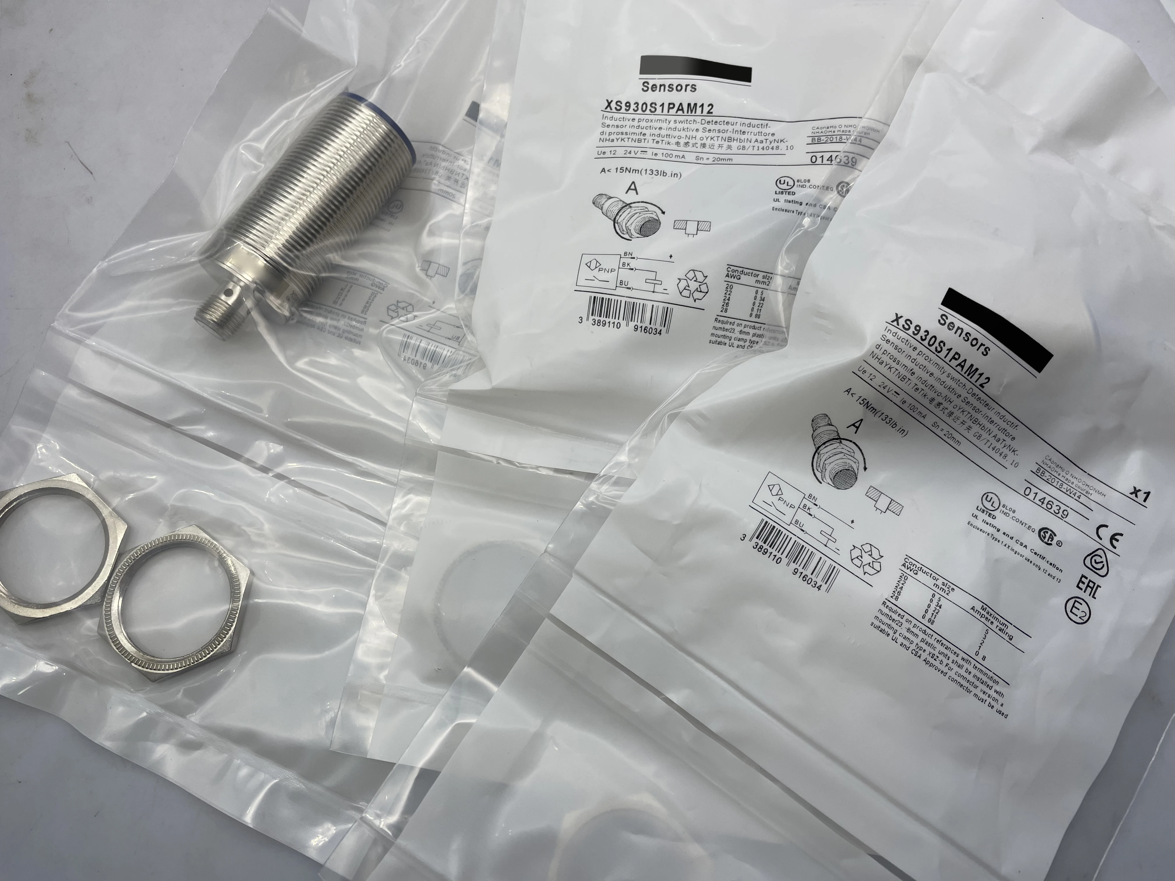 New Proximity Switch Sensor in Stock XS9C111A1L2 XS9C111A2L2 Reliable Gold Seller One-year Warranty