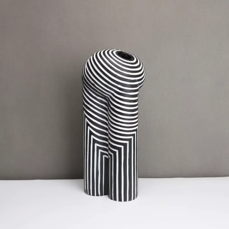European creative black and white striped flower decoration bedroom study living room dining room decoration