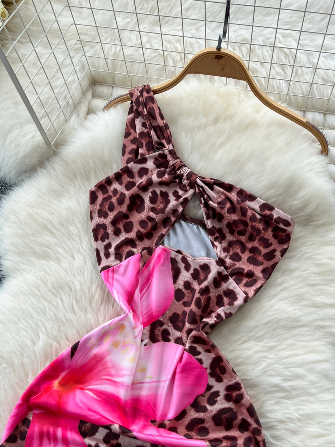 Foamlina américain 2025 été nouveau Sexy évider épaule inclinée bretelles longue robe moulante serré imprimé léopard robe