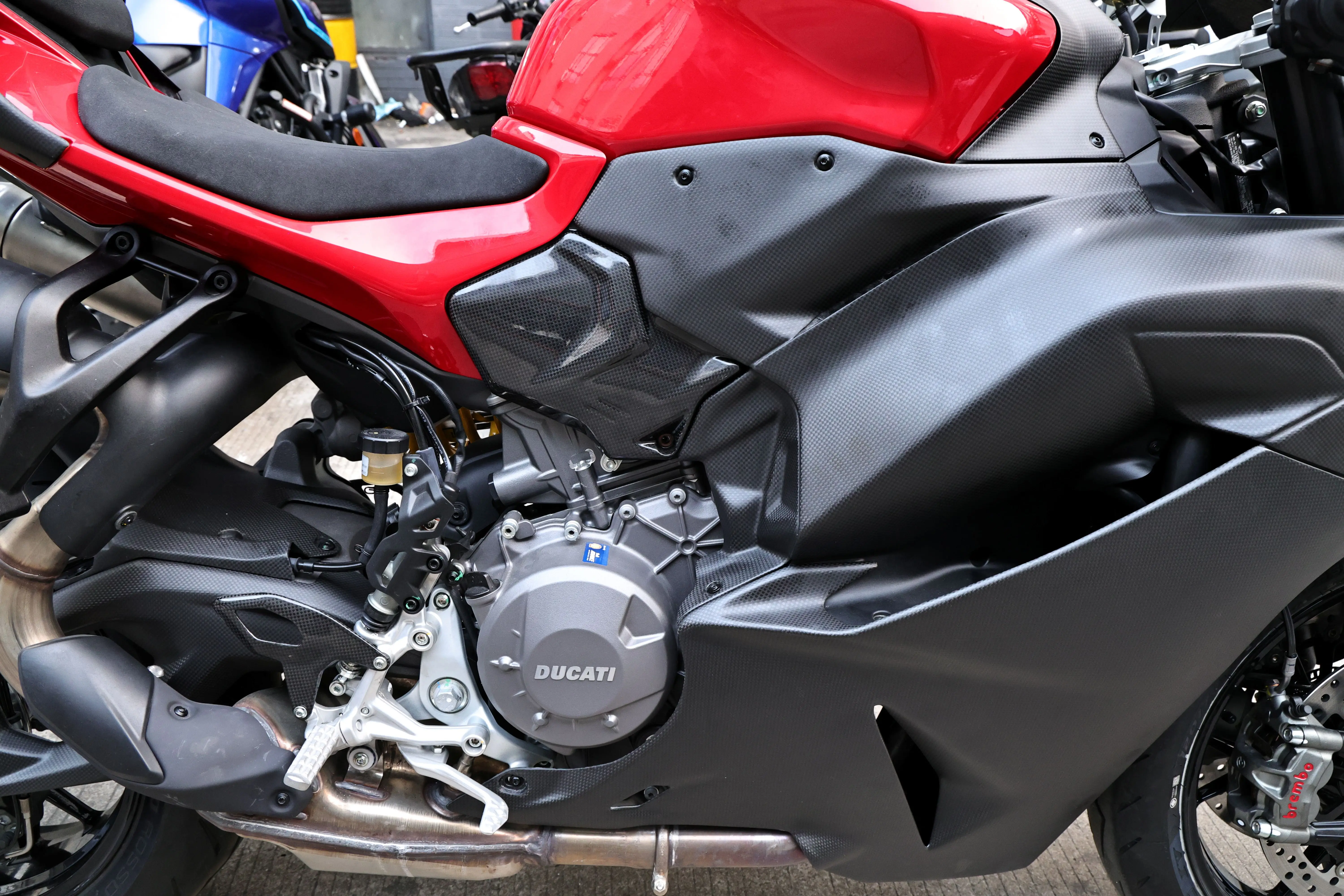 Matte Carbon Fiber For Ducati Panigale V2 V2S MM93 2025-2026 Motorcycle Accessories Fender Exhaust Cover Belly Pan Fairing Guard