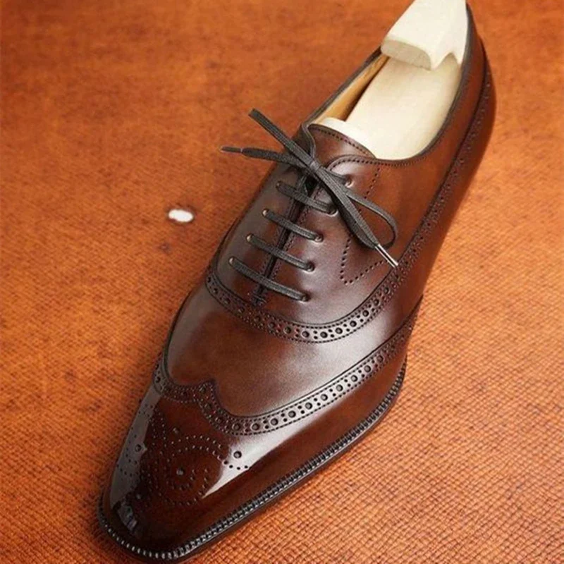 Brogue Shoes of Men Brown Black Handmade Men Dress Shoes Round Toe Lace-up  Zapatos De Hombre