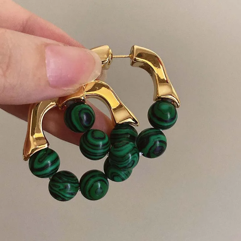 Vintage Green Beads Hoop Earrings for Women Punk Hip Hop Metal Round Circle Personality Earrings Party Jewelry Accessories ﻿