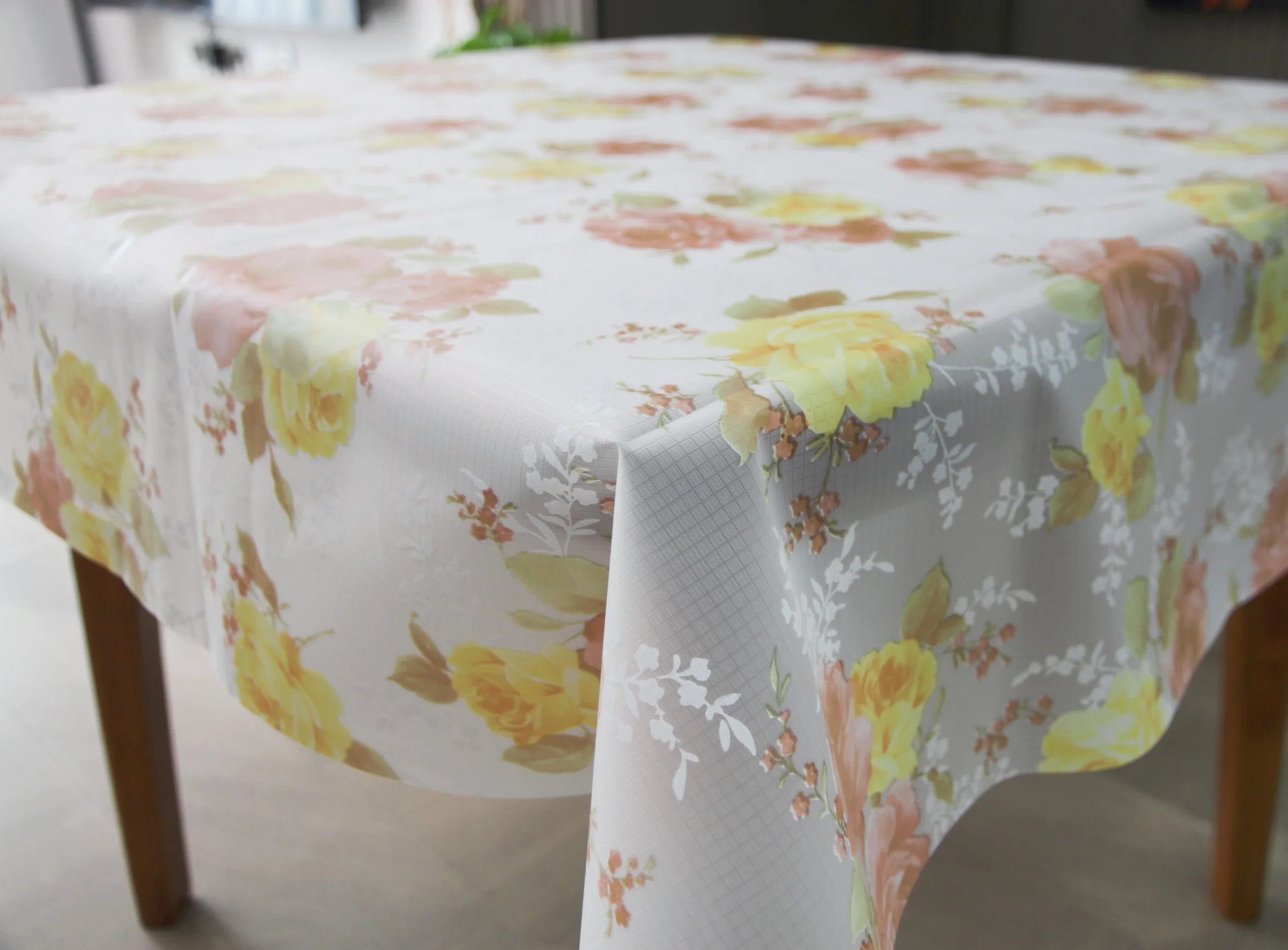 Rose Flower Pattern Waterproof Oil-proof Indoor Dining Table Family Restaurant Cafe Outdoor Camping