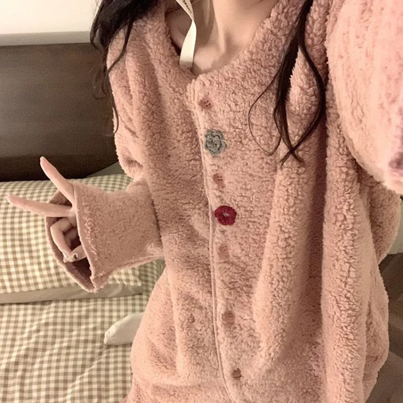 Coral Fleece Pajama Sets Women Flower Embroidery Single Breasted O-neck Sweet Loose Leisure Ladies Loungewear Comfortable Warm