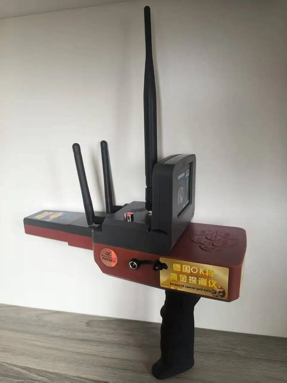 Przenośny metalowy skaner bezpieczeństwa z wyświetlaczem LCD