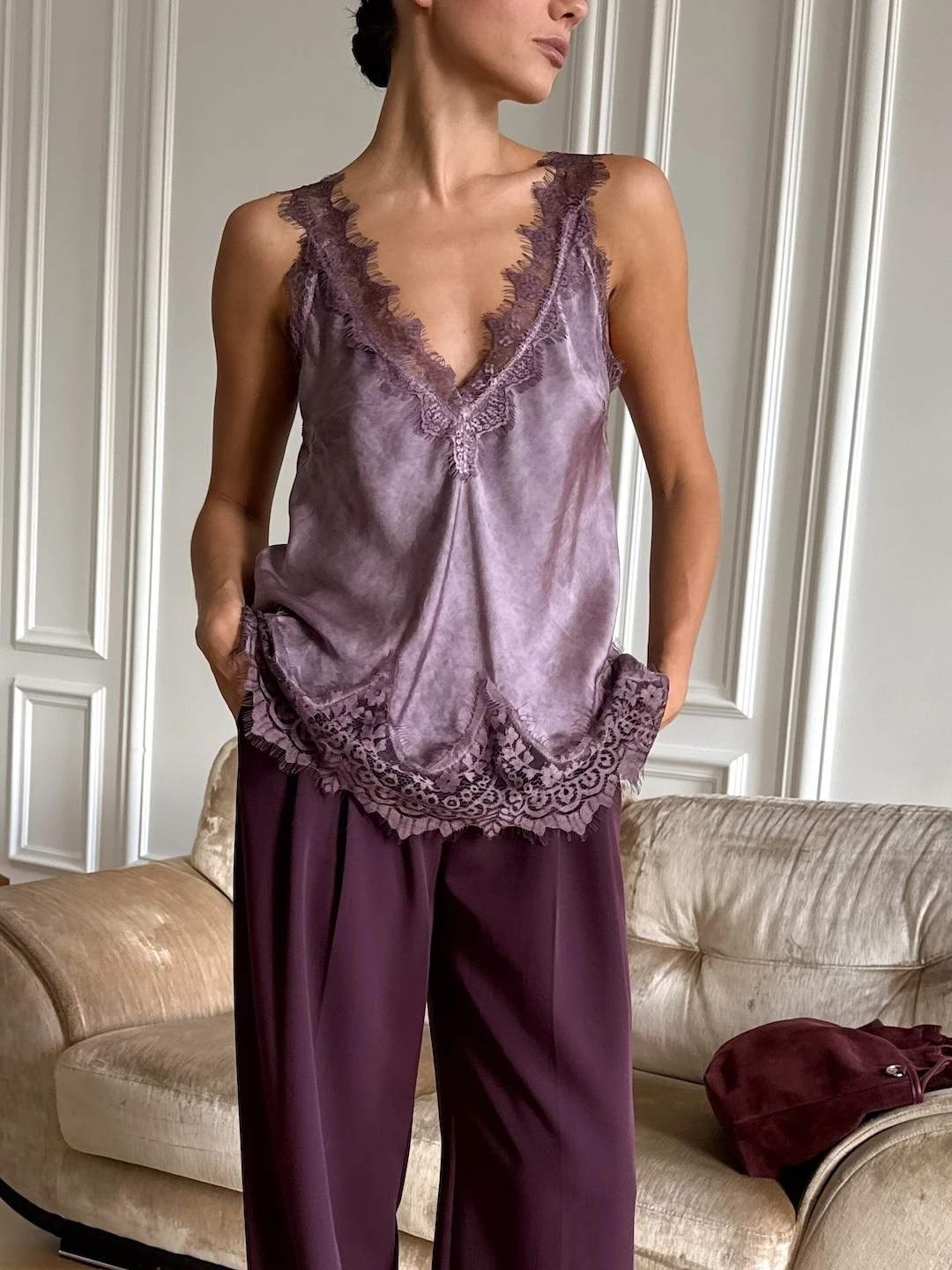 Sexy Lace Splicing V-Neck Strap Vest Top Fashionable Mid-Length Sleeveless Women's Summer Nightgown Comfortable Loose Fit