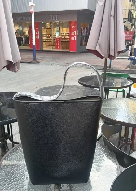 Thumbnail 3 - #49 Best Lightweight Travel Bags to Buy In 2026