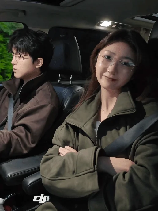 

Американское повседневное деконструированное или широкое хлопковое джемтовое замшевое пальто с бархатным воротником-стойкой для молодежи, теплое пальто с застежкой-молнией