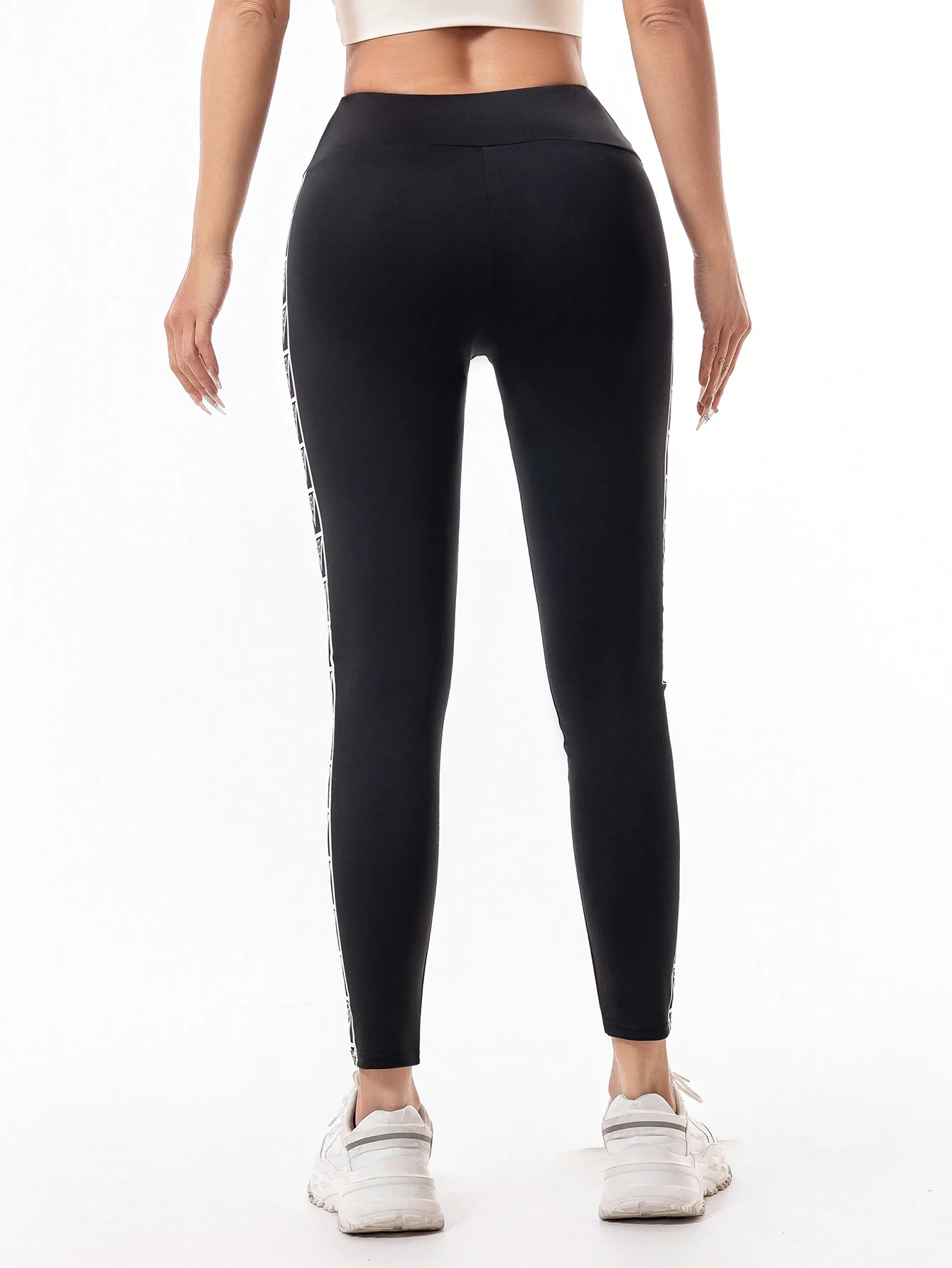 Damen-Leggings im neuen Stil 2025, für die europäische Station mit schlauchförmigem, schlankmachendem, elastischem und personalisiertem bedrucktem Leggings