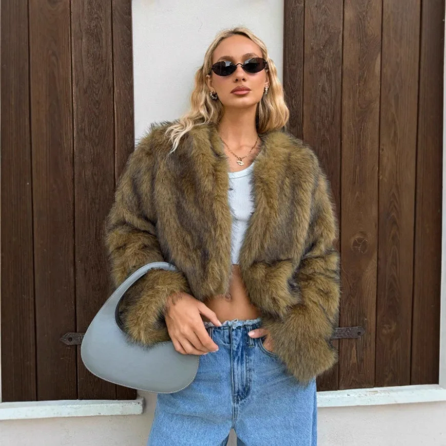 เสื้อแจ็คเก็ตขนเฟอร์เทียมสำหรับผู้หญิง KIDCRKJ รุ่น Winter พร้อมปกผ้าพันคอแบบสั้น เสื้อโค้ทขนเฟอร์เทียมไล่เฉดสีสำหรับผู้หญิง