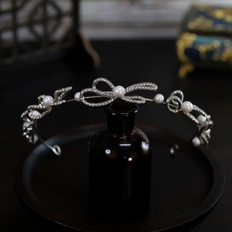 

Свадебная корона-тиара CC Bow Tiara с жемчугом, простая и элегантная, для женщин, модный головной убор, аксессуар для волос, украшение для вечеринки