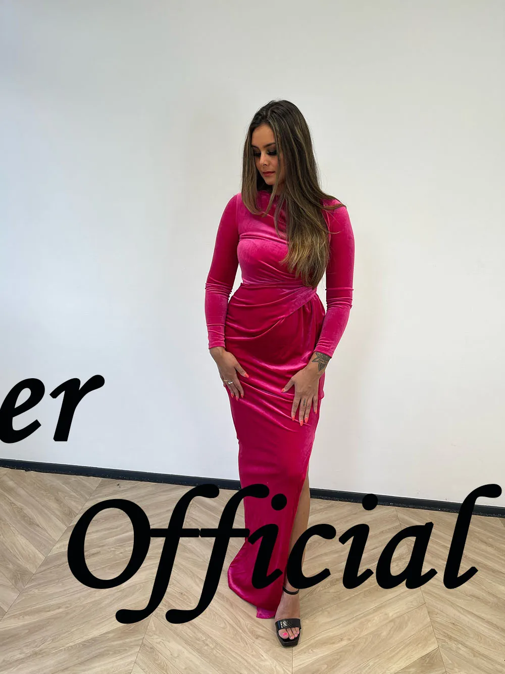 Viisher-Vestidos de Noche de sirena de terciopelo rosa, manga larga, cuello redondo, vestido de fiesta de graduación, hasta el suelo, Dubai, vestidos de noche formales