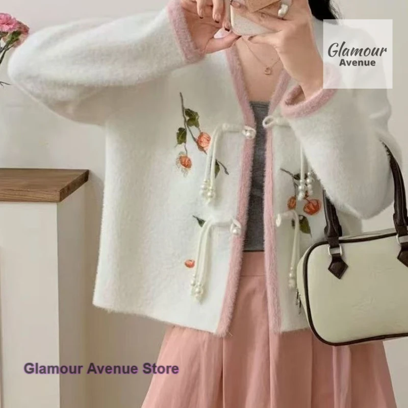 New Chinese national wind V-neck sweater coat women's autumn and winter new embroidery plate deduction age knitted cardigan coat