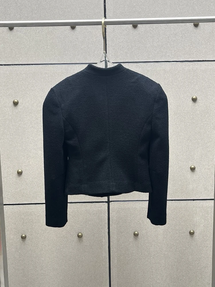 Wool coat, a new stylish and elegant black short women's coat for autumn and winter 2026
