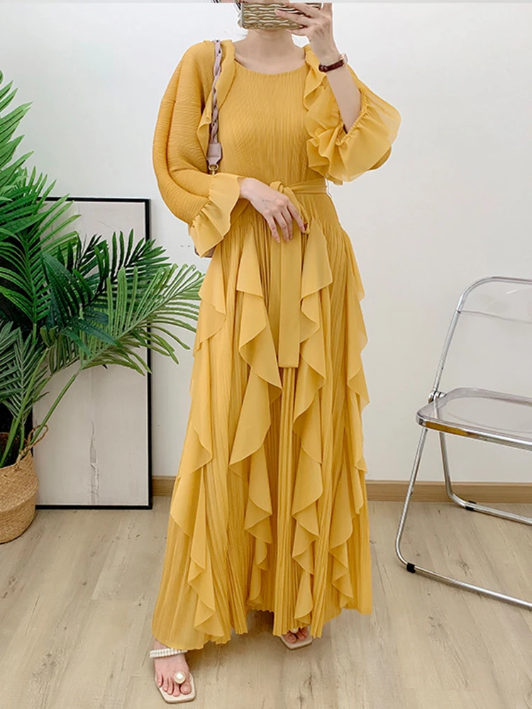 LANMREM Fashion Ruffles abito plissettato donna girocollo maniche svasate Solid Maxi Belt Dresses Party 2024 autunno nuovo 2 aa1502