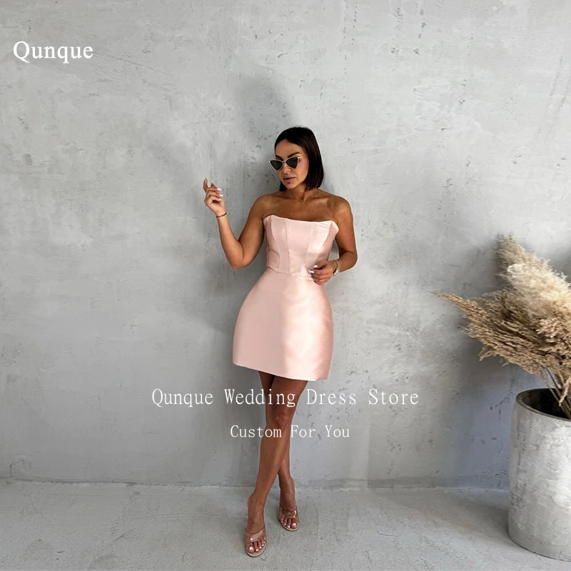 Qunque 짧은 새틴 댄스 파티 드레스 섹시한 끈이 없는 미니 홈 커밍 드레스 칵테일 파티 가운 코르셋 백 로브 드 소와레 맞춤형