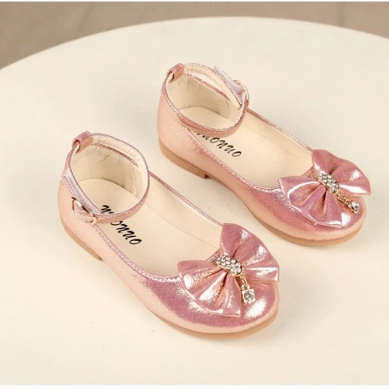 

Zapatos Niña Модельерская обувь 2025Весна Новая обувь с бабочкой и бантом для девочек Повседневная детская обувь Симпатичная женская обувь принцессы 메리제인