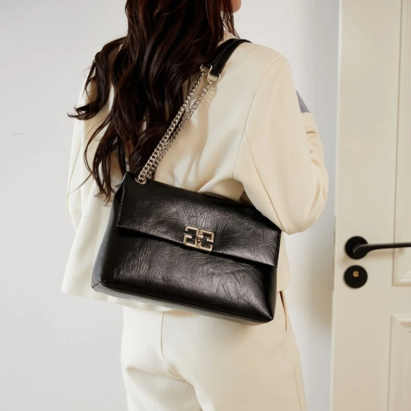 

Versatile Convertible Crossbody Bag: European-American Fusion, Exquisite 2025 Light Luxury Innovation