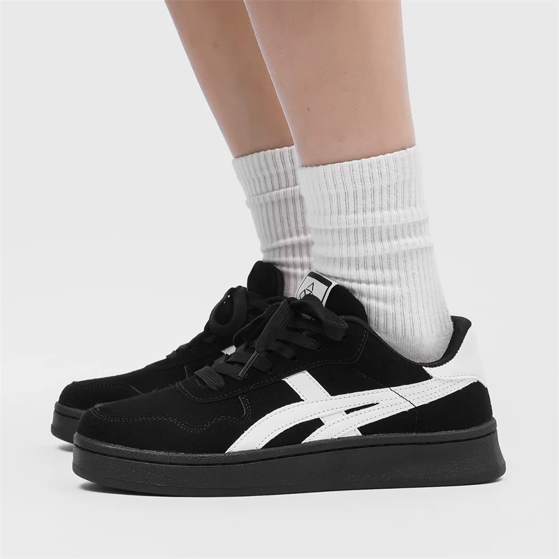 

Черные, универсальные, дышащие, немецкие кроссовки на толстой подошве, противоскользящие туфли, новая студенческая повседневная спортивная обувь