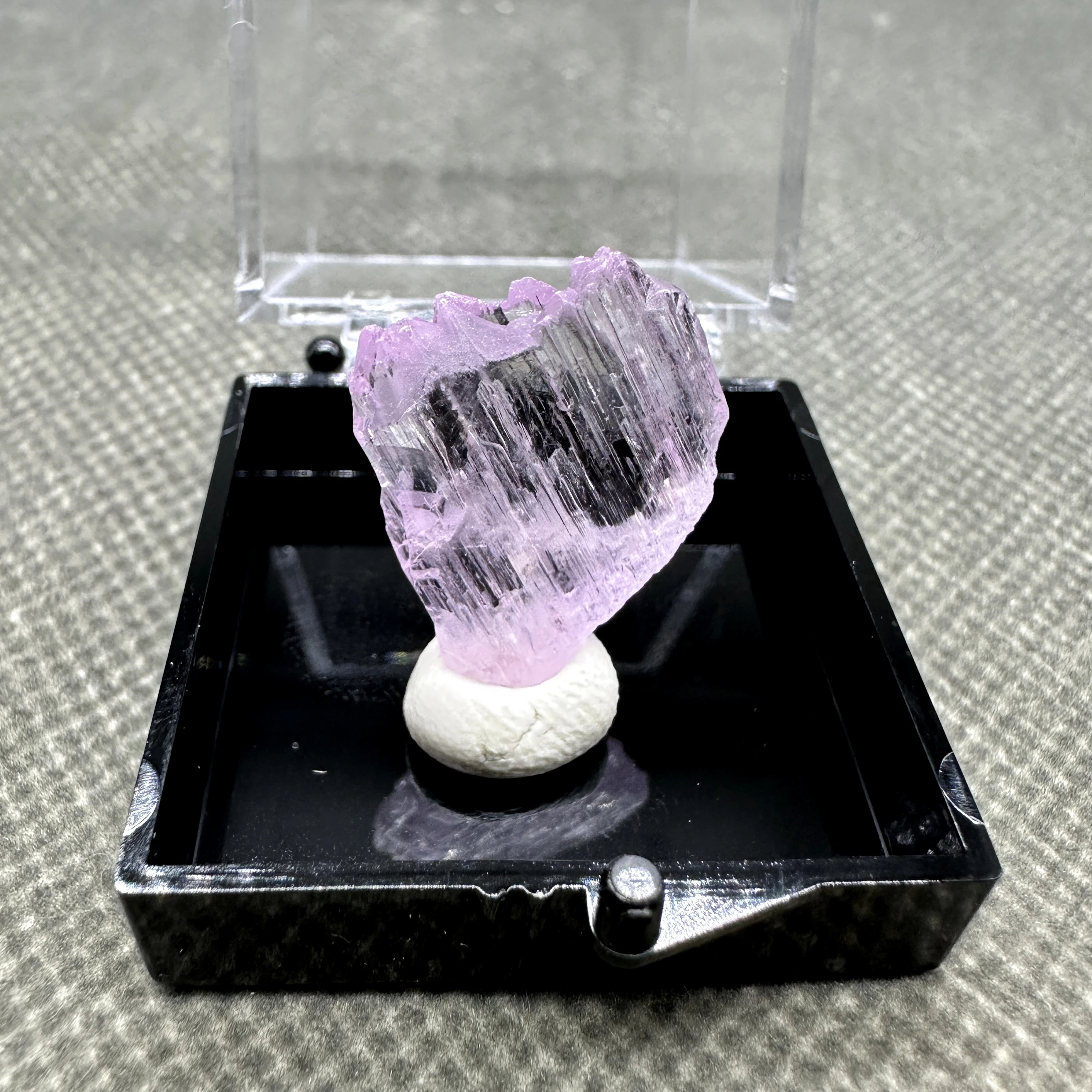 Natural Pakistan transparent Kunzite Spodumen mineral specimens + box sie 3.4 cm + healing quartz crystals and stones