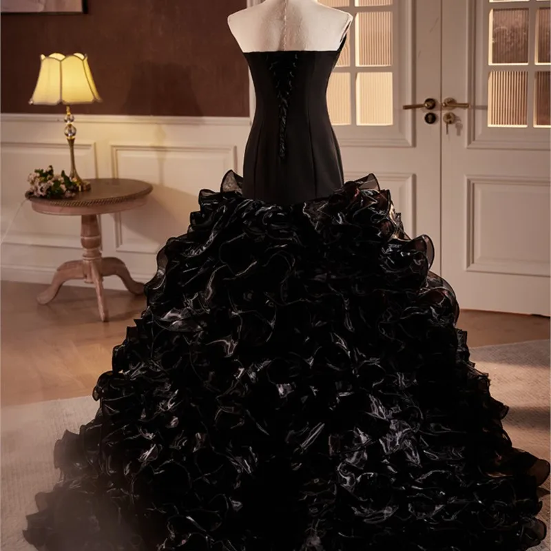 New Black banquet atmosphere design fishtail temperament breast dress