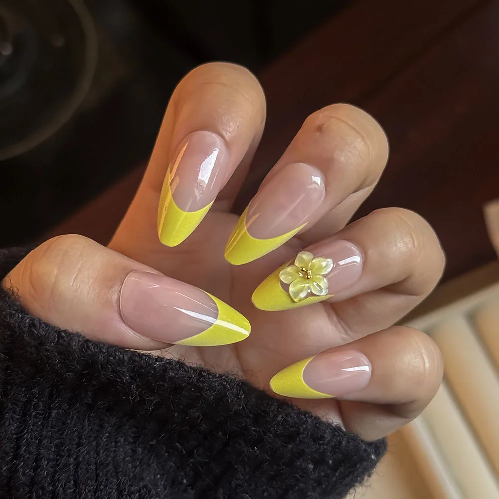 

Bright Yellow Fake Nails Almond French 3D Yellow Flower Press on Nails Minimalist Fresh Style Sweet Elegant Reusable False Nails