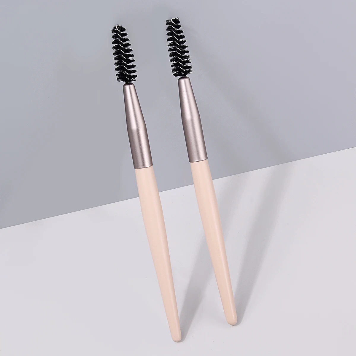 2Pcs Eyelash Brush Makeup Brush Eyelash Extension Mascara Wands Applicators Eye Lash Curling Comb Makeup Tool