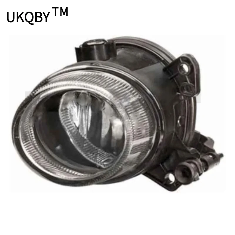 CAR fog light right w204 C180 C200mer ced enzC280 C300 C350 reflector light front fog light front bumper LED light