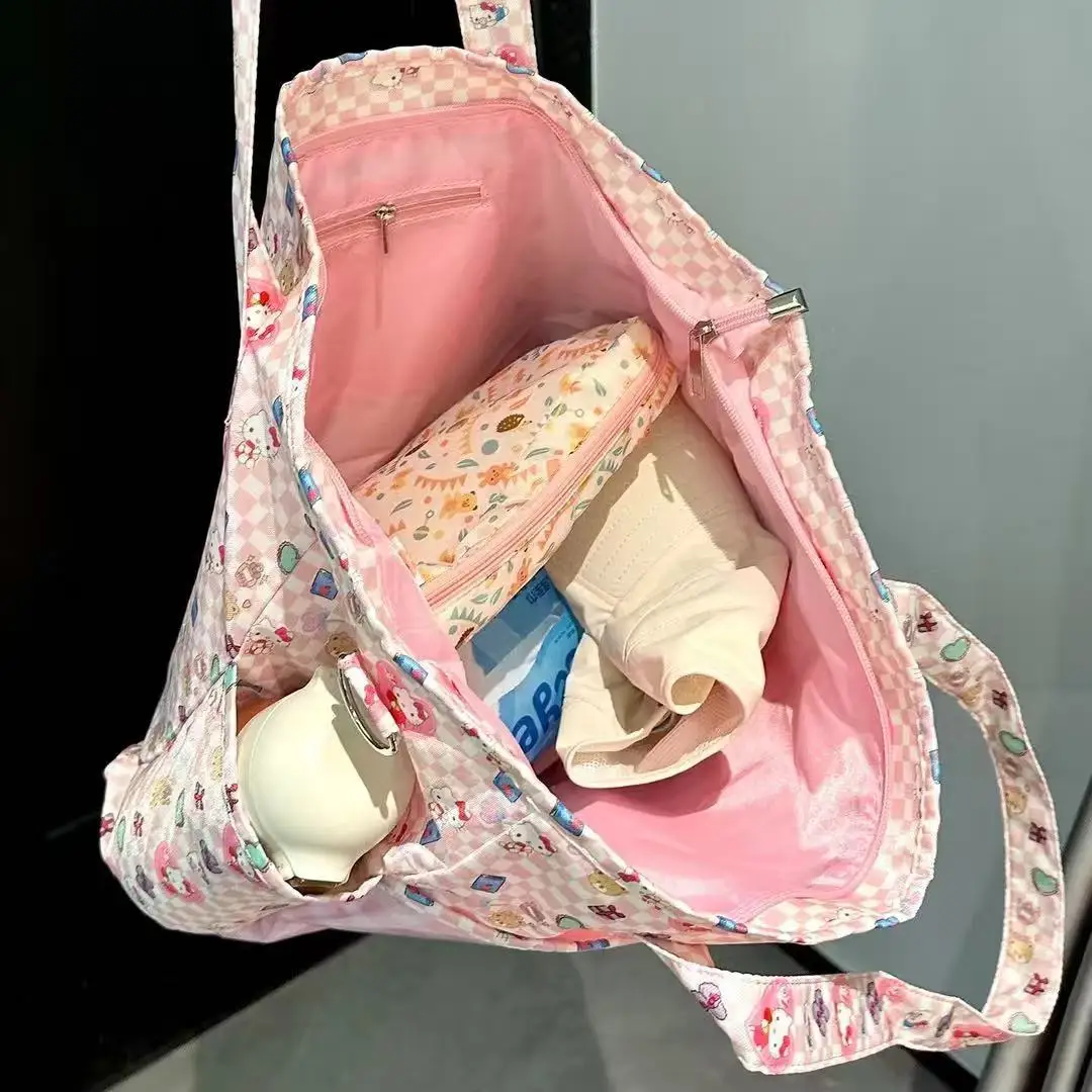 

Large Capacity Hellokittys Travel Bag Cute Sweet Shoulder Bag Waterproof Student Tote Bag Kawaii Cartoon Bags for Woman