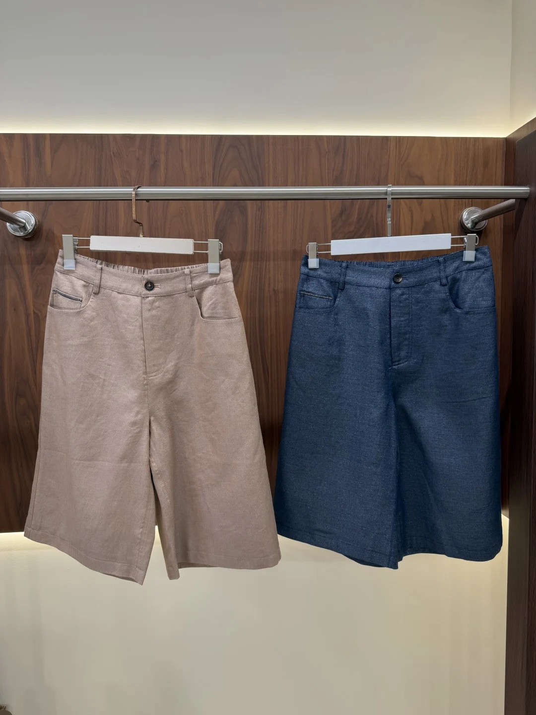 New Early Autumn Style, High-Quality Fashionable Casual Linen Mid-Length Trousers For Women, 2026, Available In Two Colors.