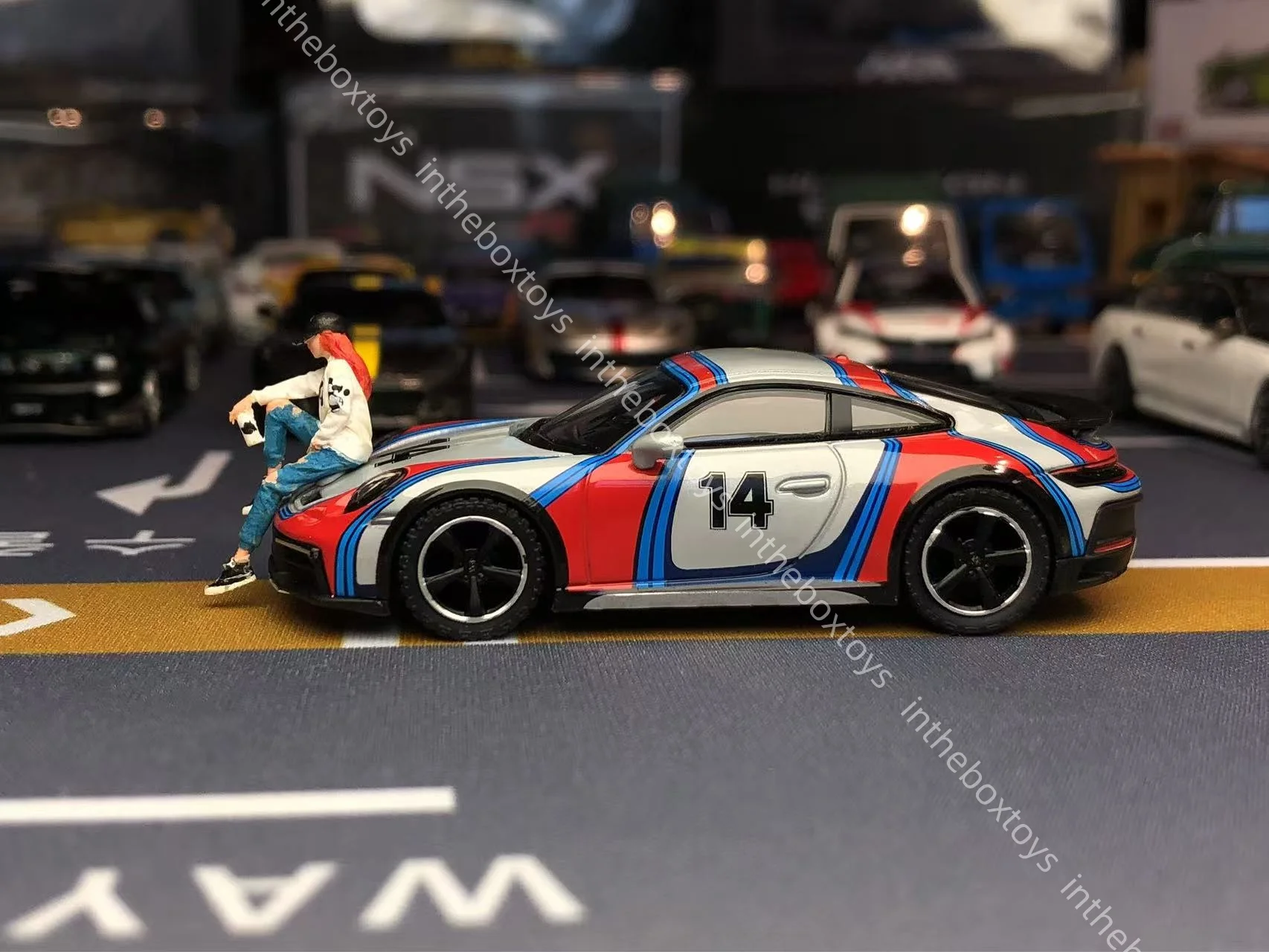 

Minigt Mini gt 964 911 Dakar Ice Grey Metallic Rally 1978 с фигуркой, литая под давлением модель автомобиля, коллекция ограниченного выпуска