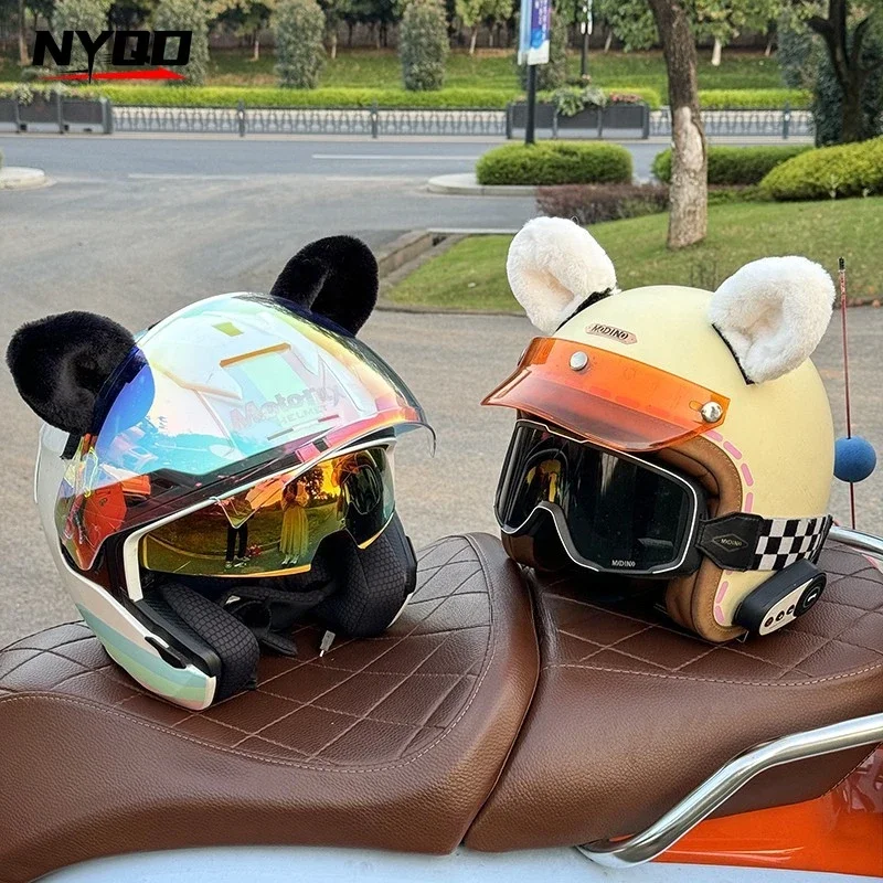 ぬいぐるみのクマの耳のオートバイのヘルメット、小さなパンダの耳、スキーヘルメットの装飾、アクセサリー